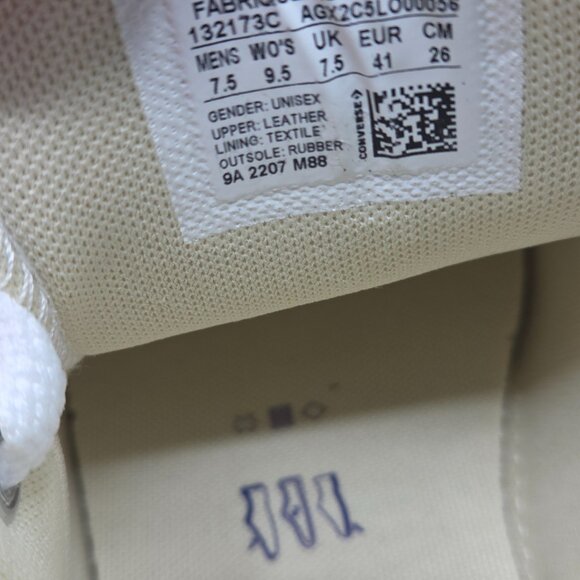 Converse White Leather Chuck Taylor All Star – NWOT W 9.5 M 7.5 Unisex - Picture 7 of 9